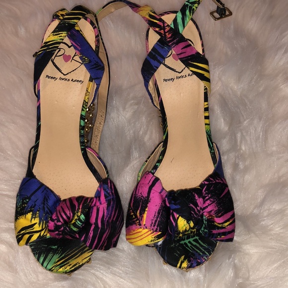 Penny loves Kenny studded wedges - Picture 1 of 5